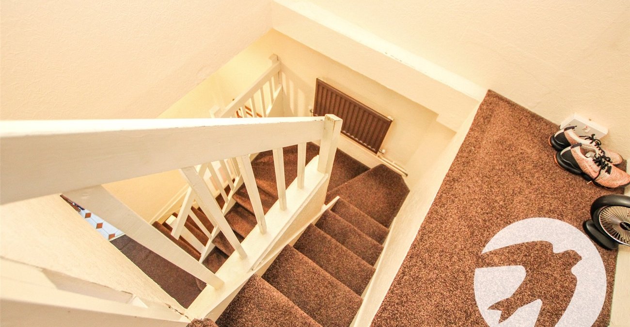 3 bedroom house for sale in Eltham | Robinson Jackson