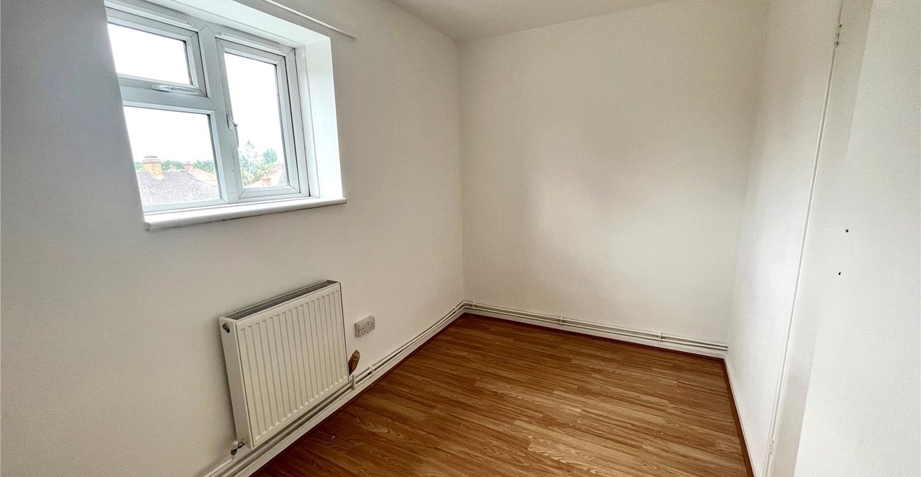 4 bedroom property for sale in London | Robinson Jackson