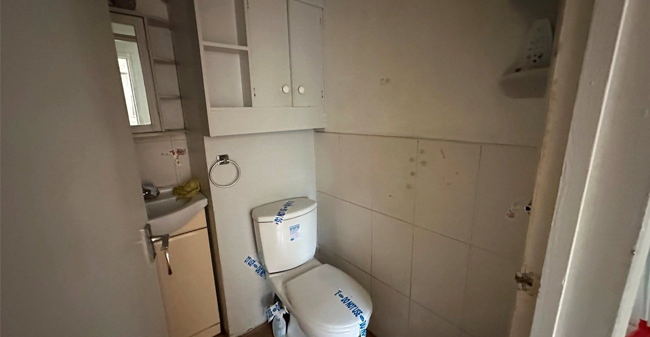 1 bedroom property for sale in London | Robinson Jackson