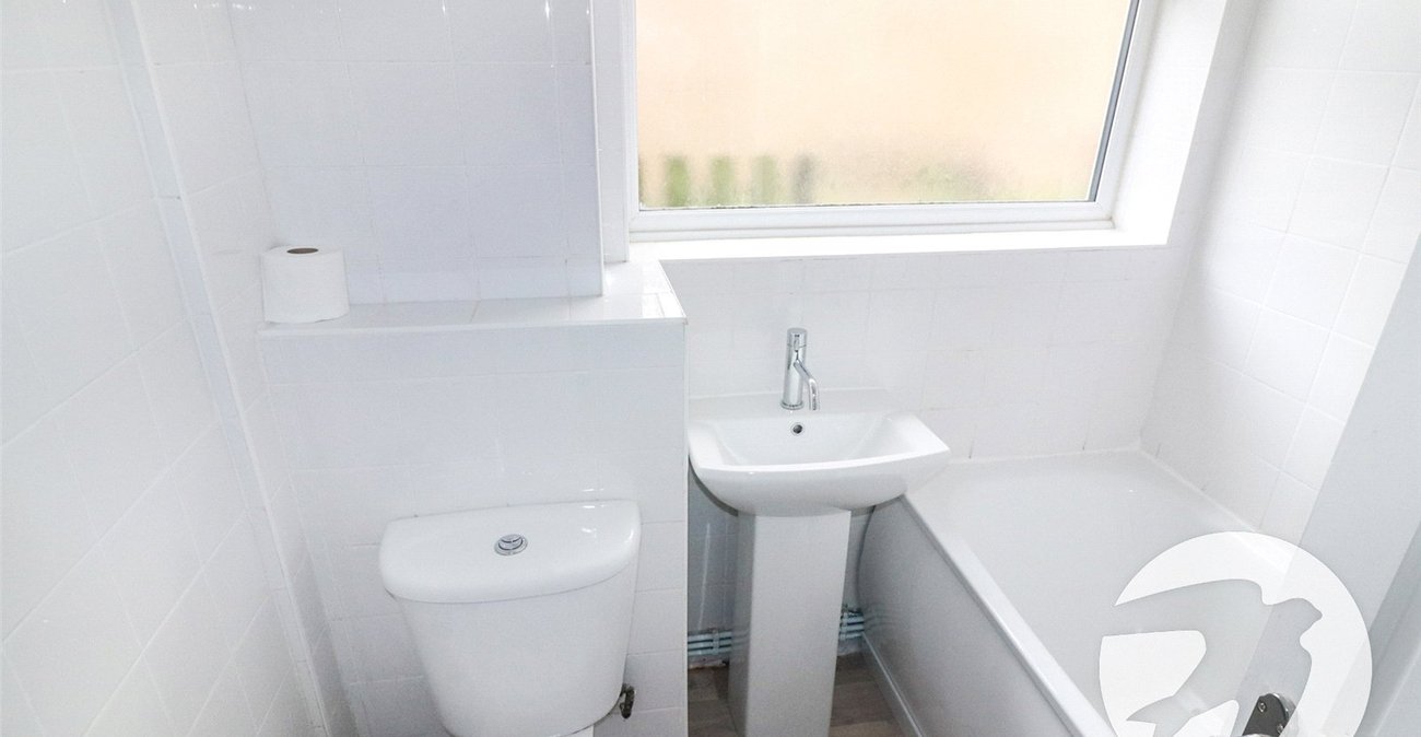 2 bedroom property for sale in Erith | Robinson Jackson