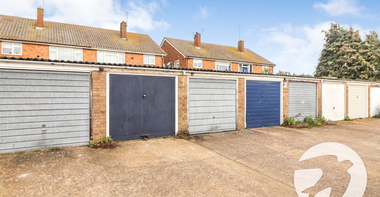 2 bedroom property for sale in Erith | Robinson Jackson