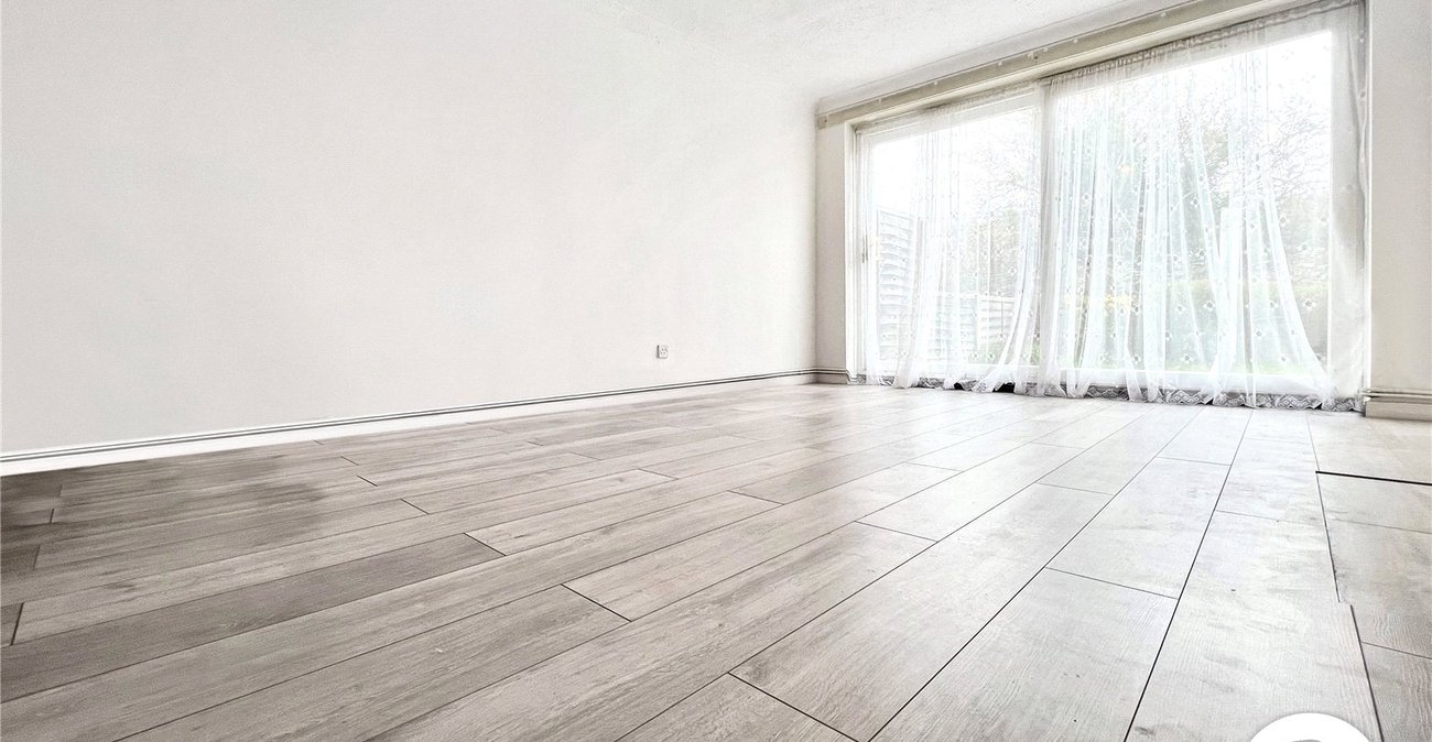 2 bedroom property for sale in Erith | Robinson Jackson
