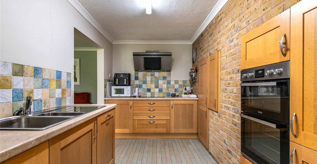 3 bedroom house for sale in Rochester | Robinson Michael & Jackson