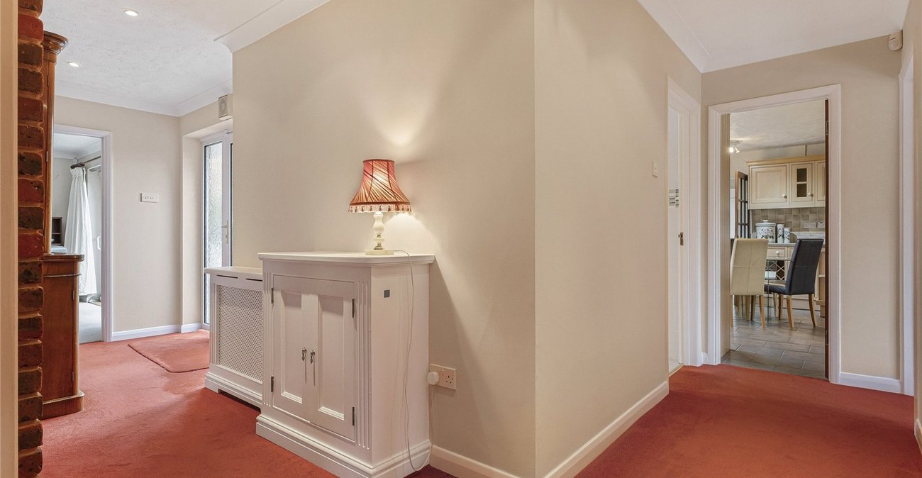 3 bedroom bungalow for sale in Rochester | Robinson Michael & Jackson