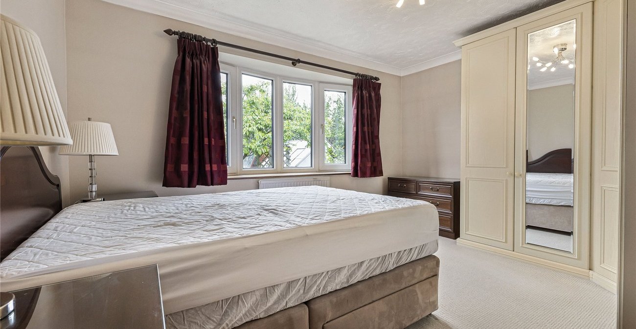 3 bedroom bungalow for sale in Rochester | Robinson Michael & Jackson