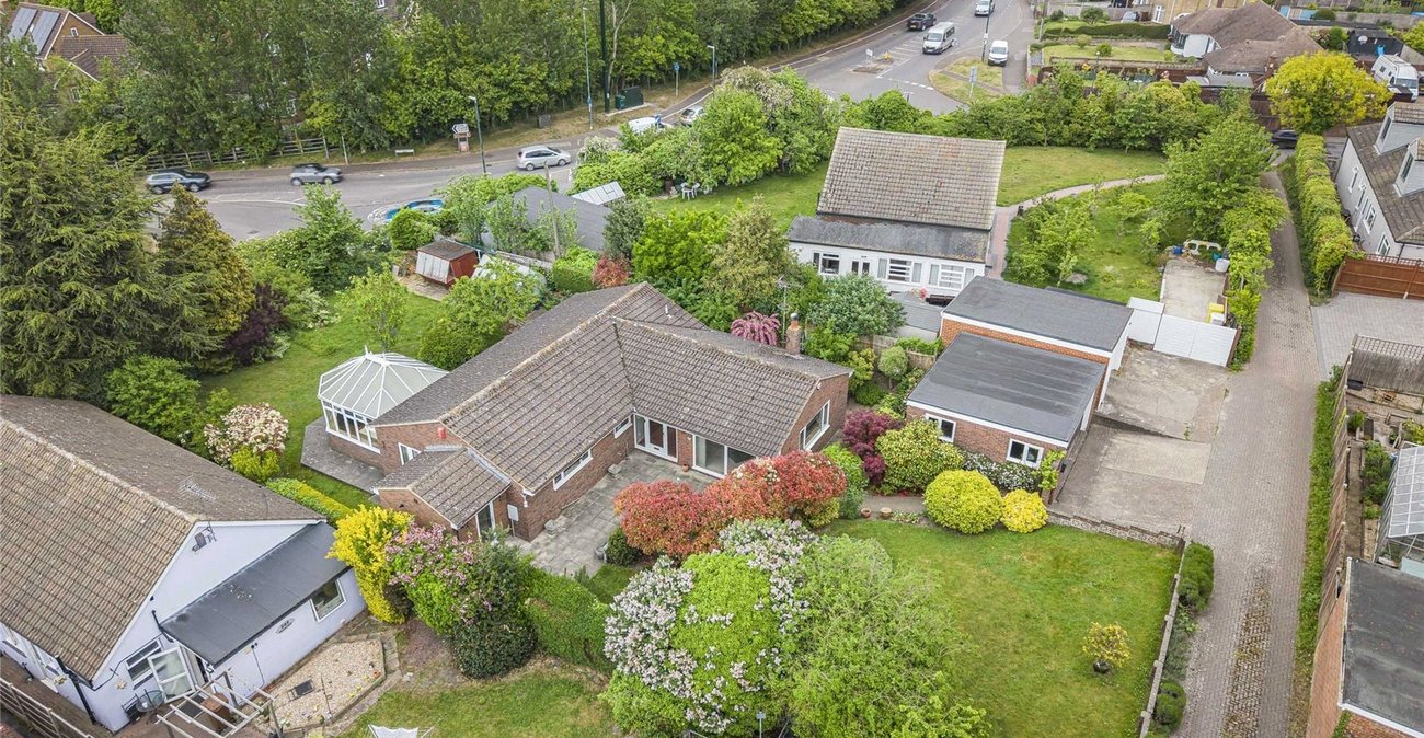 3 bedroom bungalow for sale in Rochester | Robinson Michael & Jackson