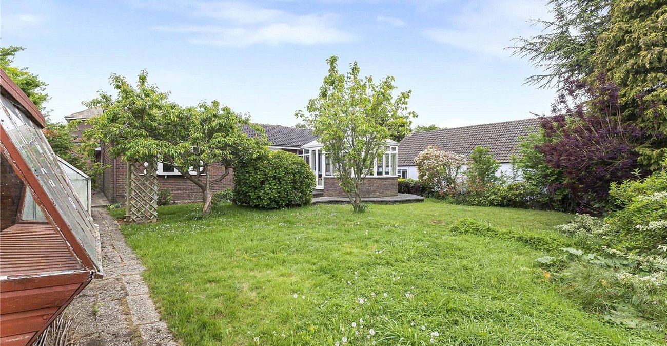 3 bedroom bungalow for sale in Rochester | Robinson Michael & Jackson
