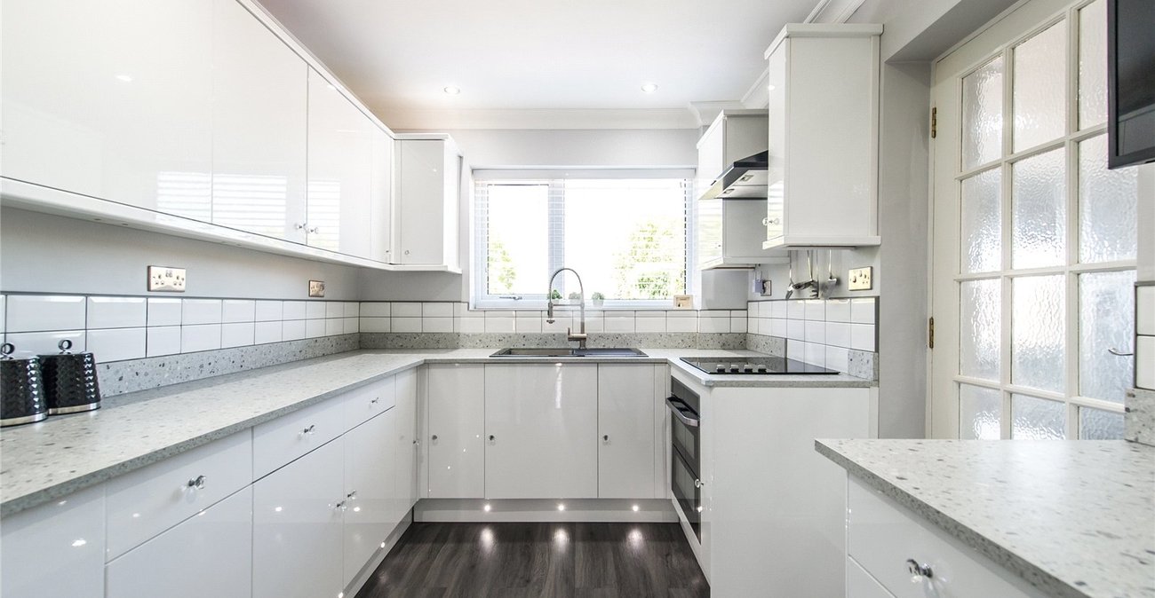 3 bedroom house for sale in Strood | Robinson Michael & Jackson