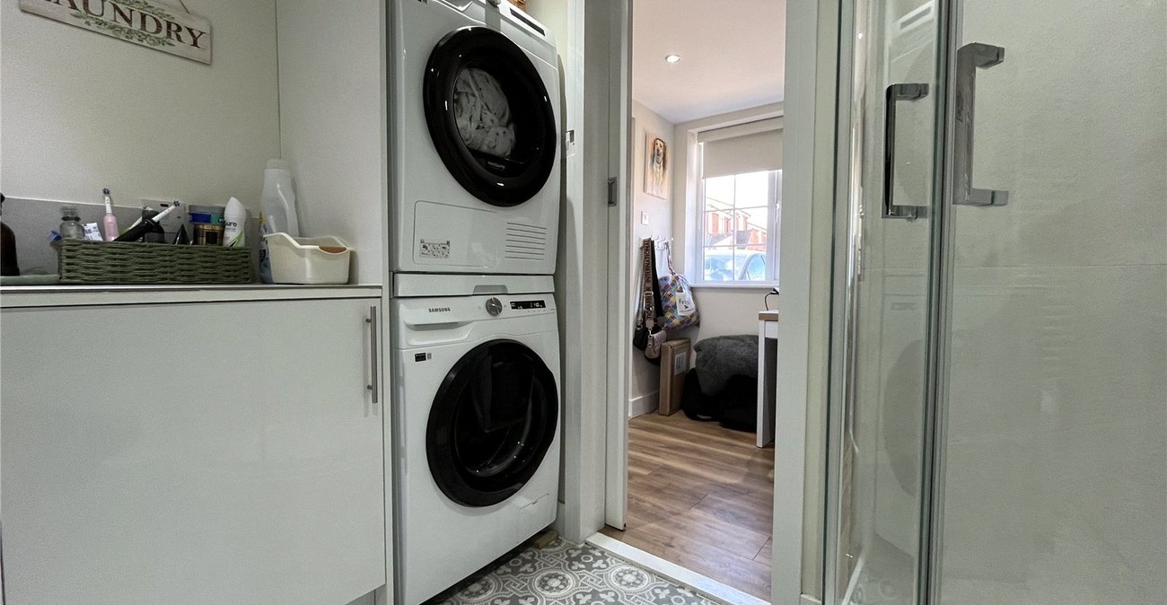 3 bedroom house for sale in Walderslade | Robinson Michael & Jackson