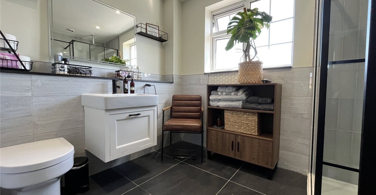 3 bedroom house for sale in Walderslade | Robinson Michael & Jackson