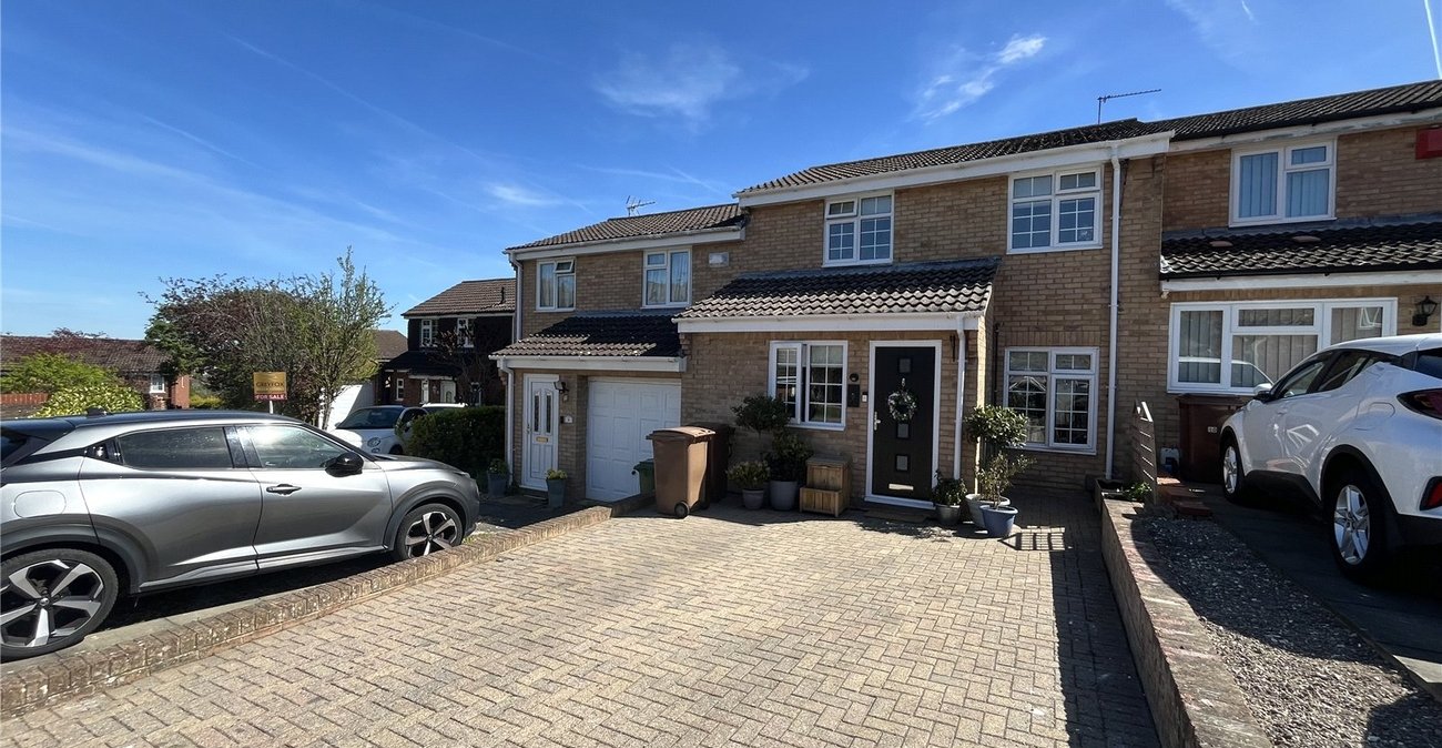 3 bedroom house for sale in Walderslade | Robinson Michael & Jackson