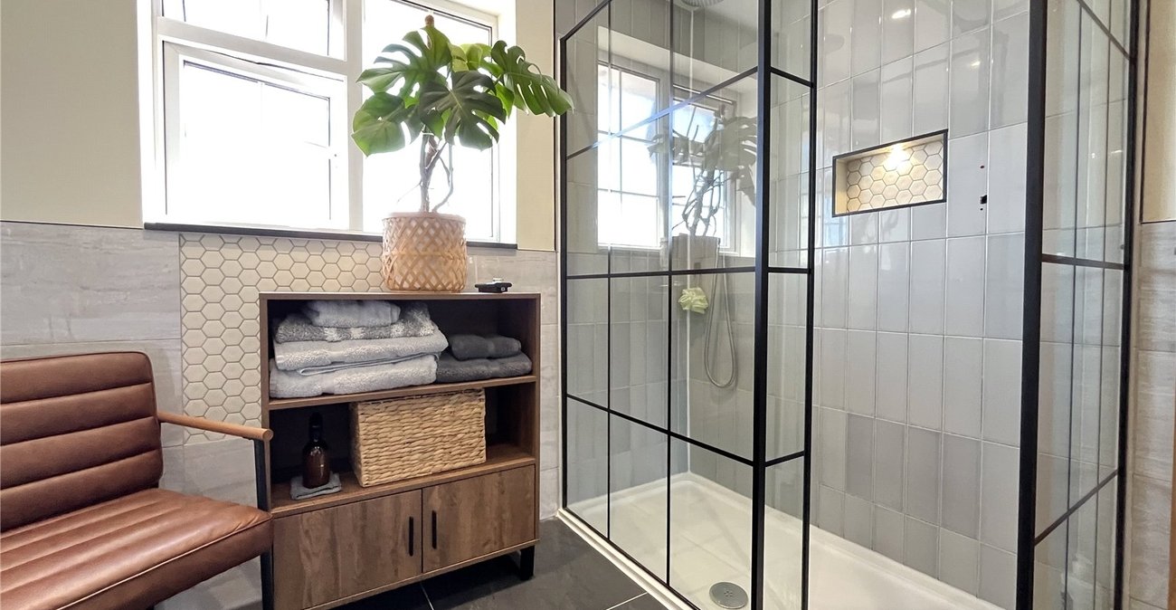 3 bedroom house for sale in Walderslade | Robinson Michael & Jackson