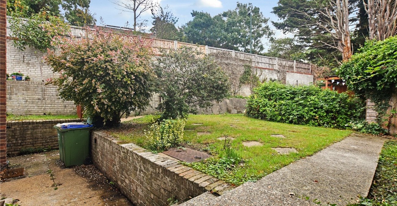 2 bedroom property for sale in Bexley | Robinson Jackson