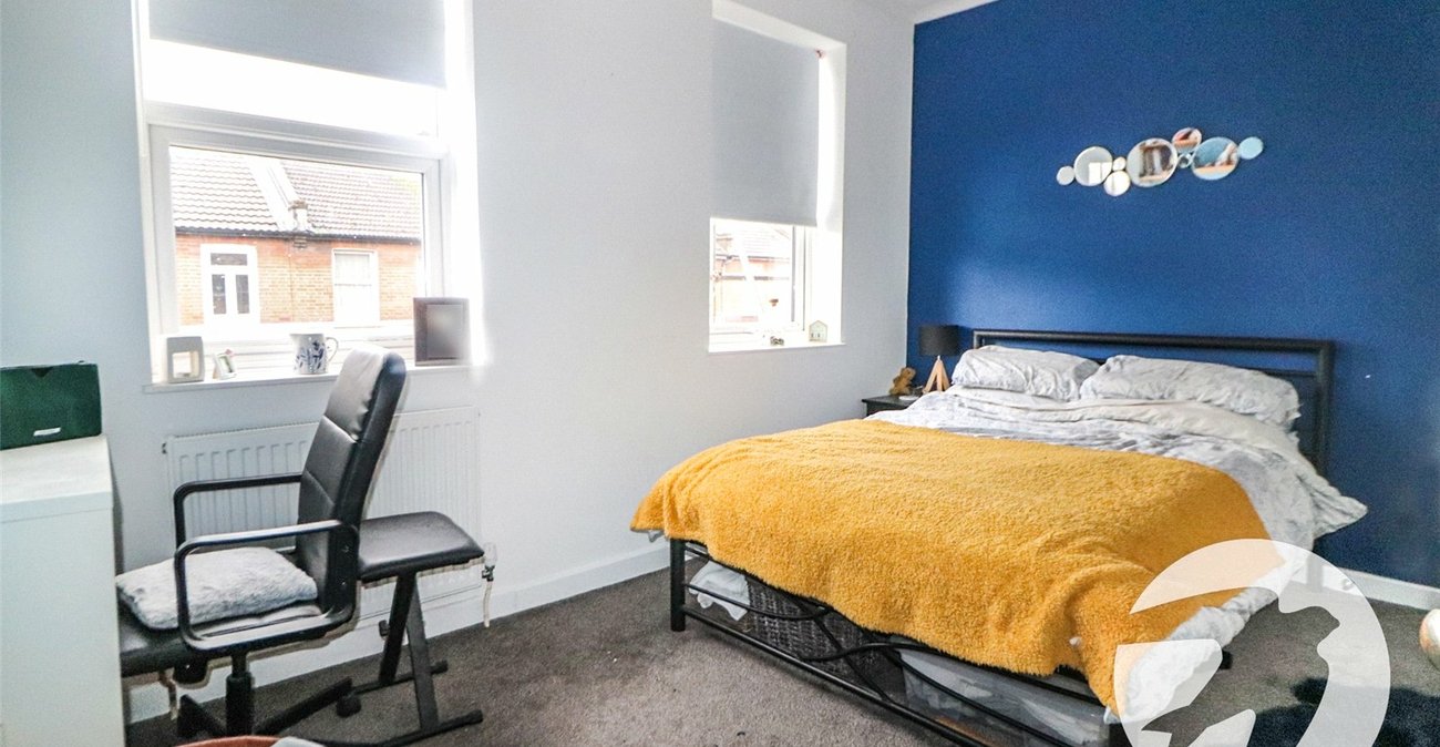 2 bedroom house for sale in Erith | Robinson Jackson