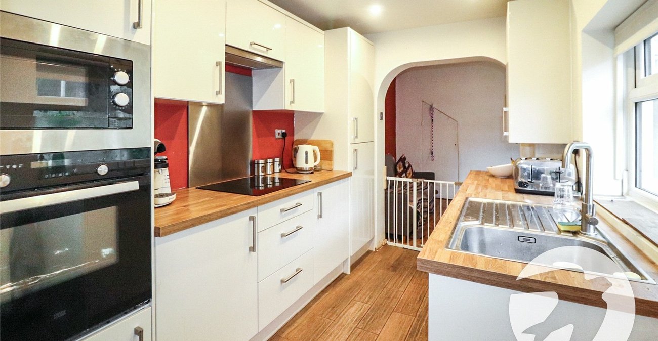 2 bedroom house for sale in Erith | Robinson Jackson