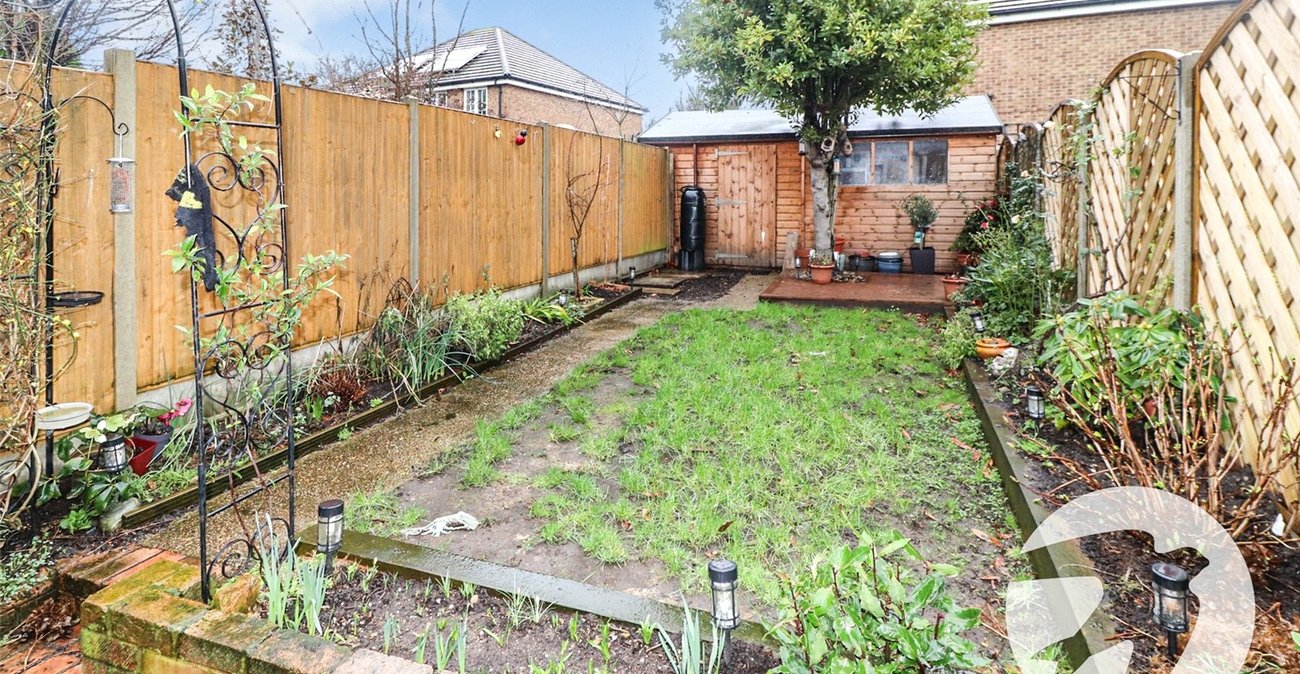 2 bedroom house for sale in Erith | Robinson Jackson