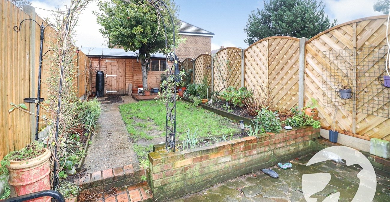 2 bedroom house for sale in Erith | Robinson Jackson