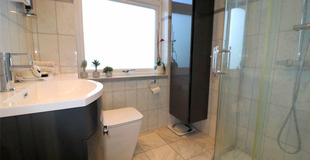 2 bedroom house for sale in Erith | Robinson Jackson