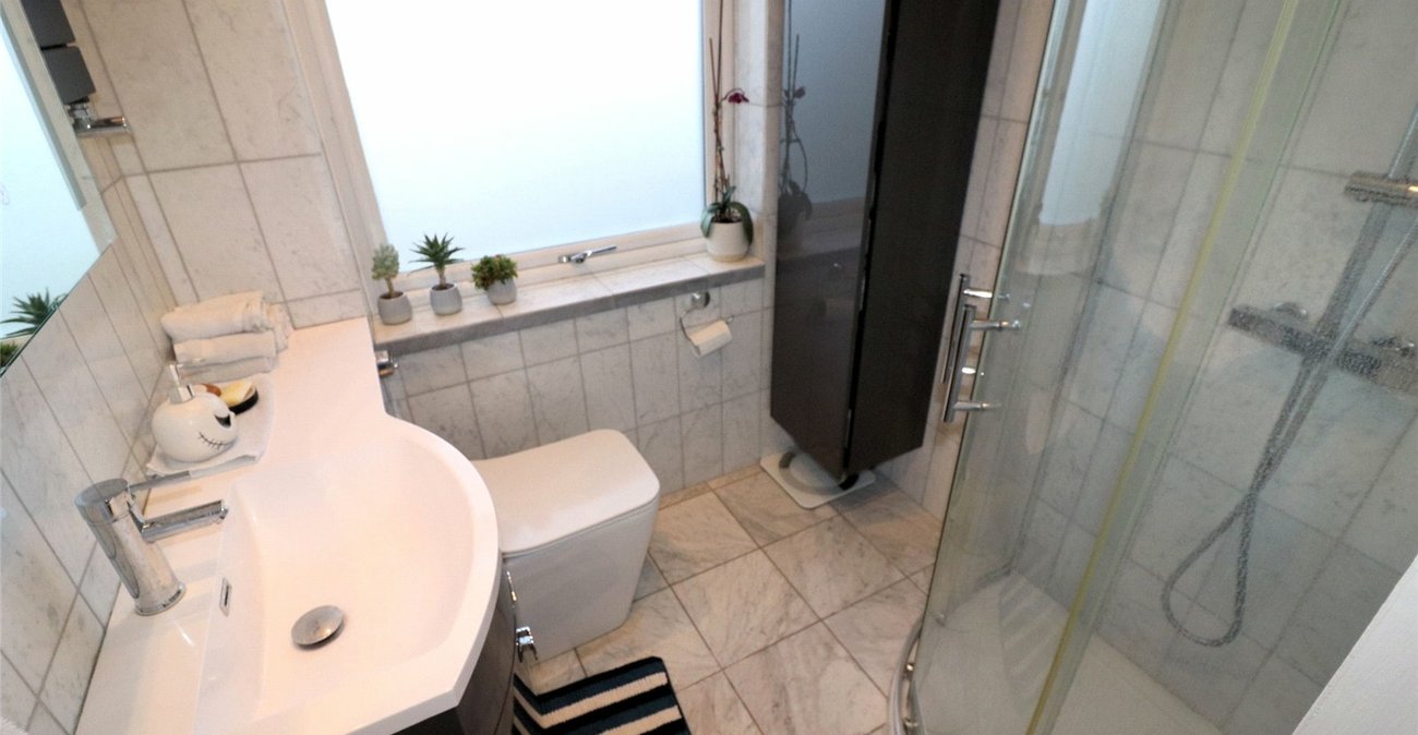 2 bedroom house for sale in Erith | Robinson Jackson