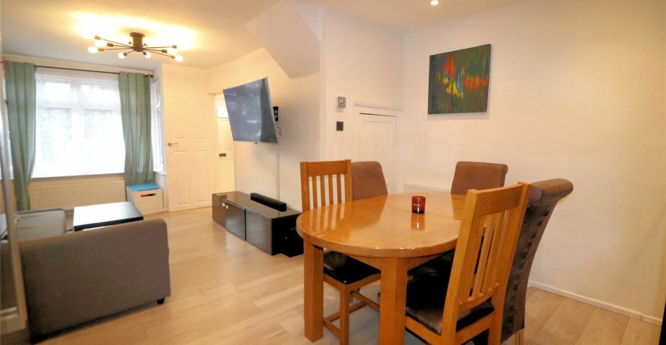 2 bedroom house for sale in Erith | Robinson Jackson