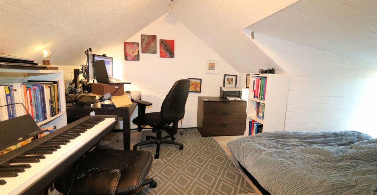 2 bedroom house for sale in Erith | Robinson Jackson