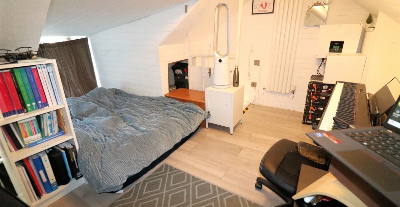 2 bedroom house for sale in Erith | Robinson Jackson