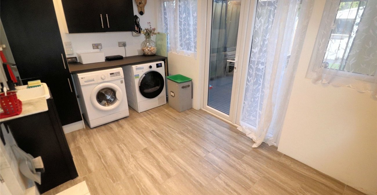 2 bedroom house for sale in Erith | Robinson Jackson