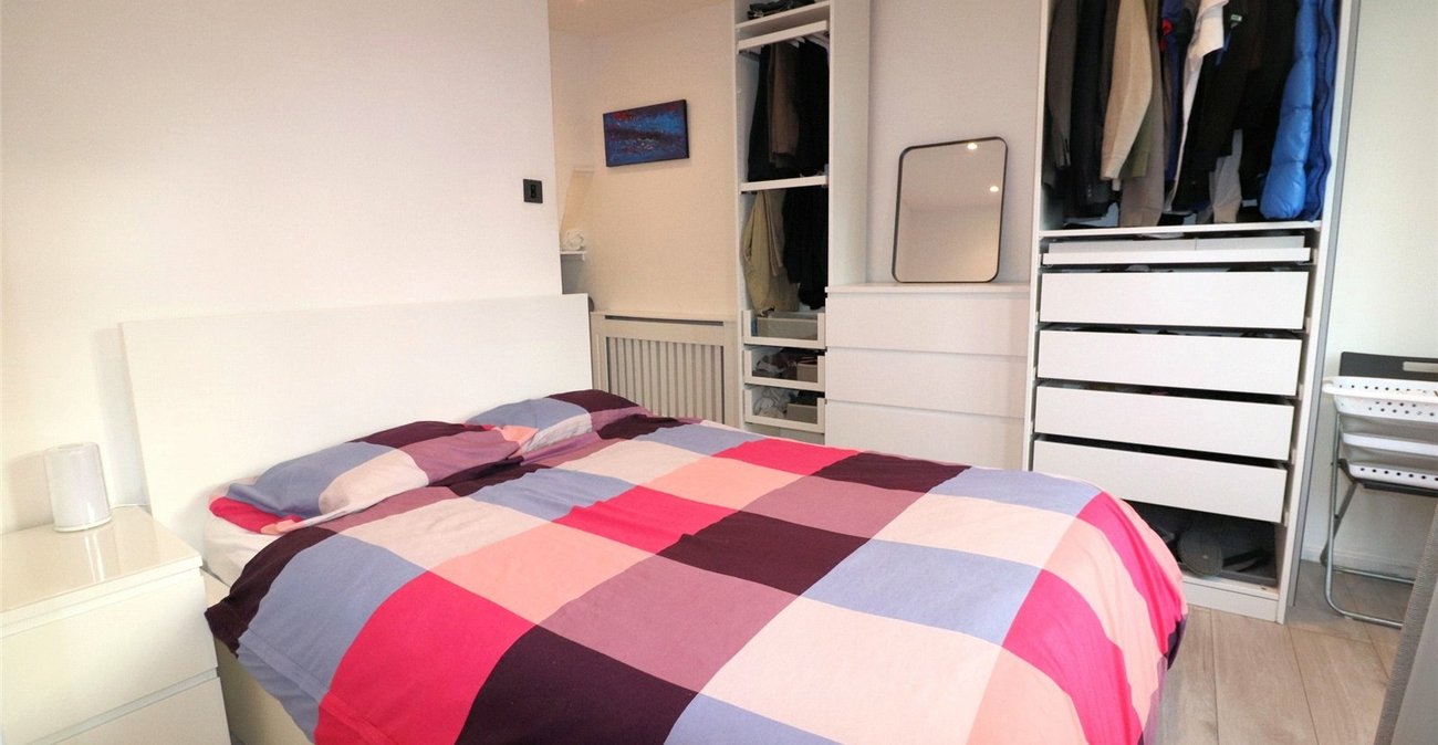 2 bedroom house for sale in Erith | Robinson Jackson