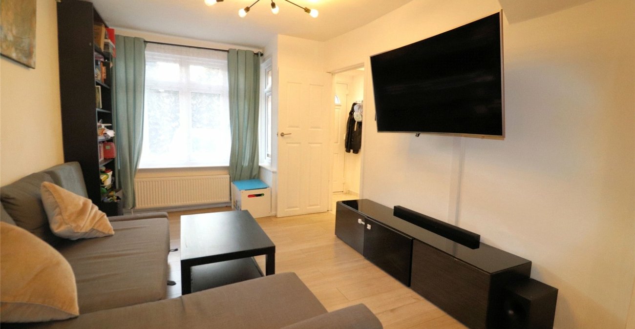 2 bedroom house for sale in Erith | Robinson Jackson