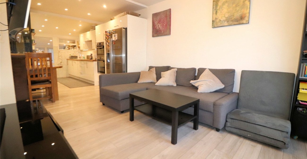 2 bedroom house for sale in Erith | Robinson Jackson