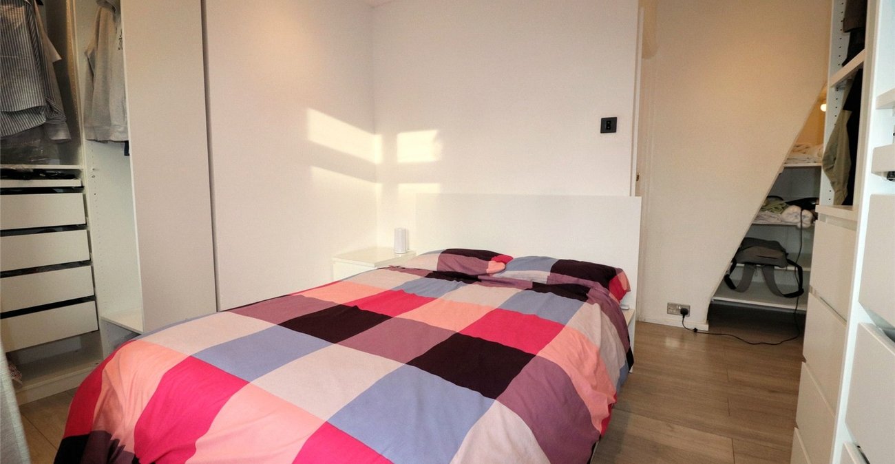 2 bedroom house for sale in Erith | Robinson Jackson