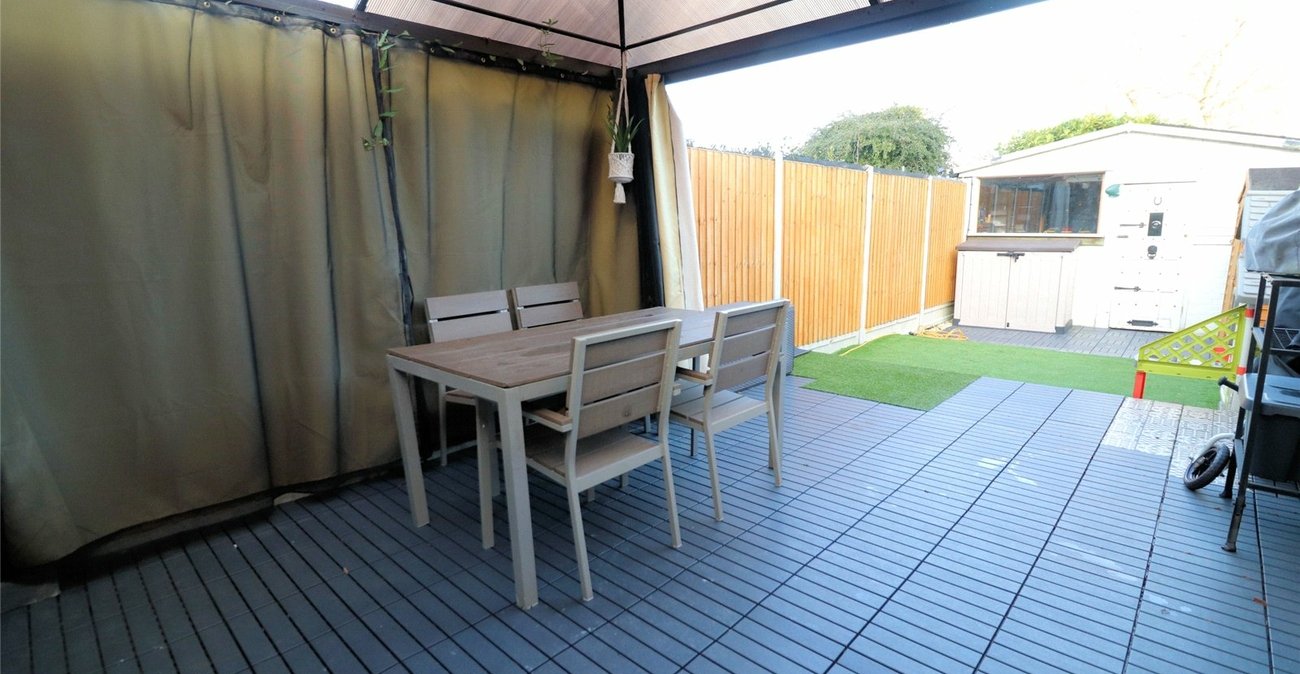 2 bedroom house for sale in Erith | Robinson Jackson