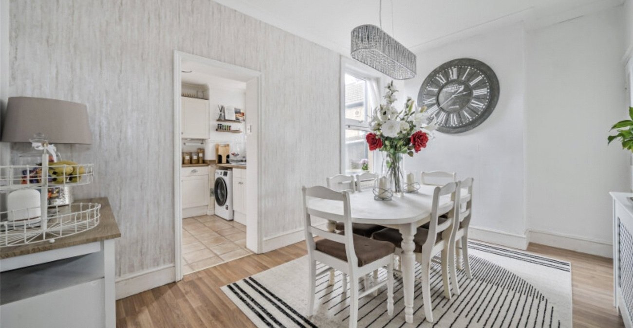 2 bedroom house for sale in Erith | Robinson Jackson