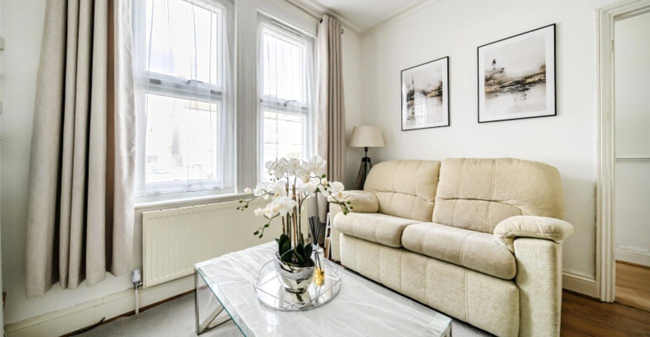 2 bedroom house for sale in Erith | Robinson Jackson