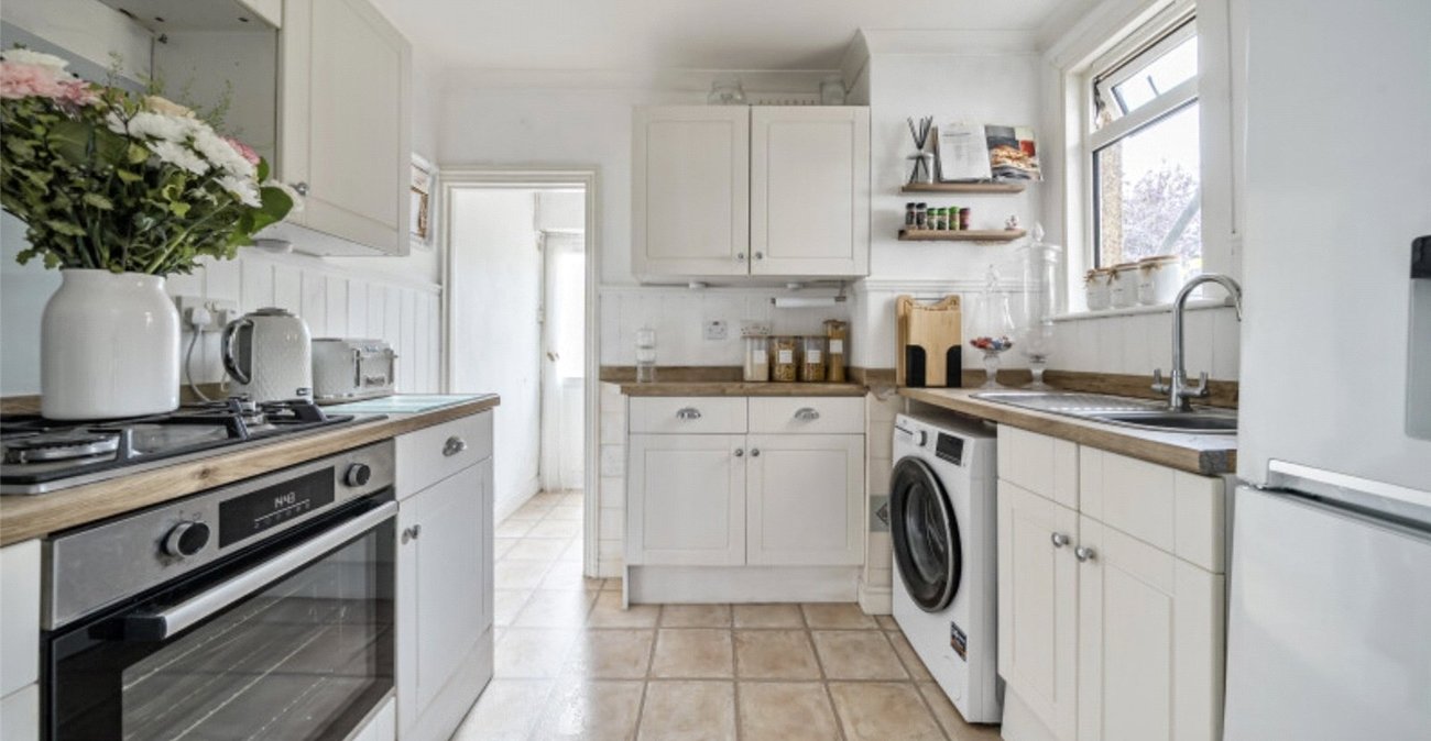 2 bedroom house for sale in Erith | Robinson Jackson