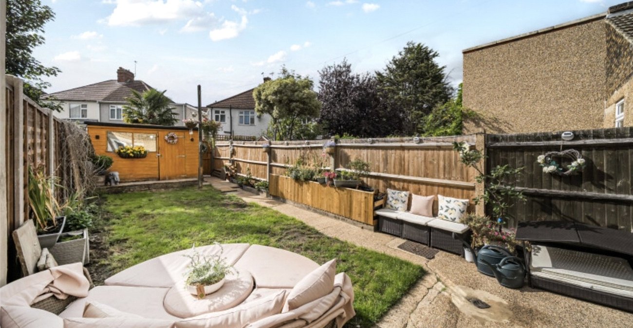 2 bedroom house for sale in Erith | Robinson Jackson