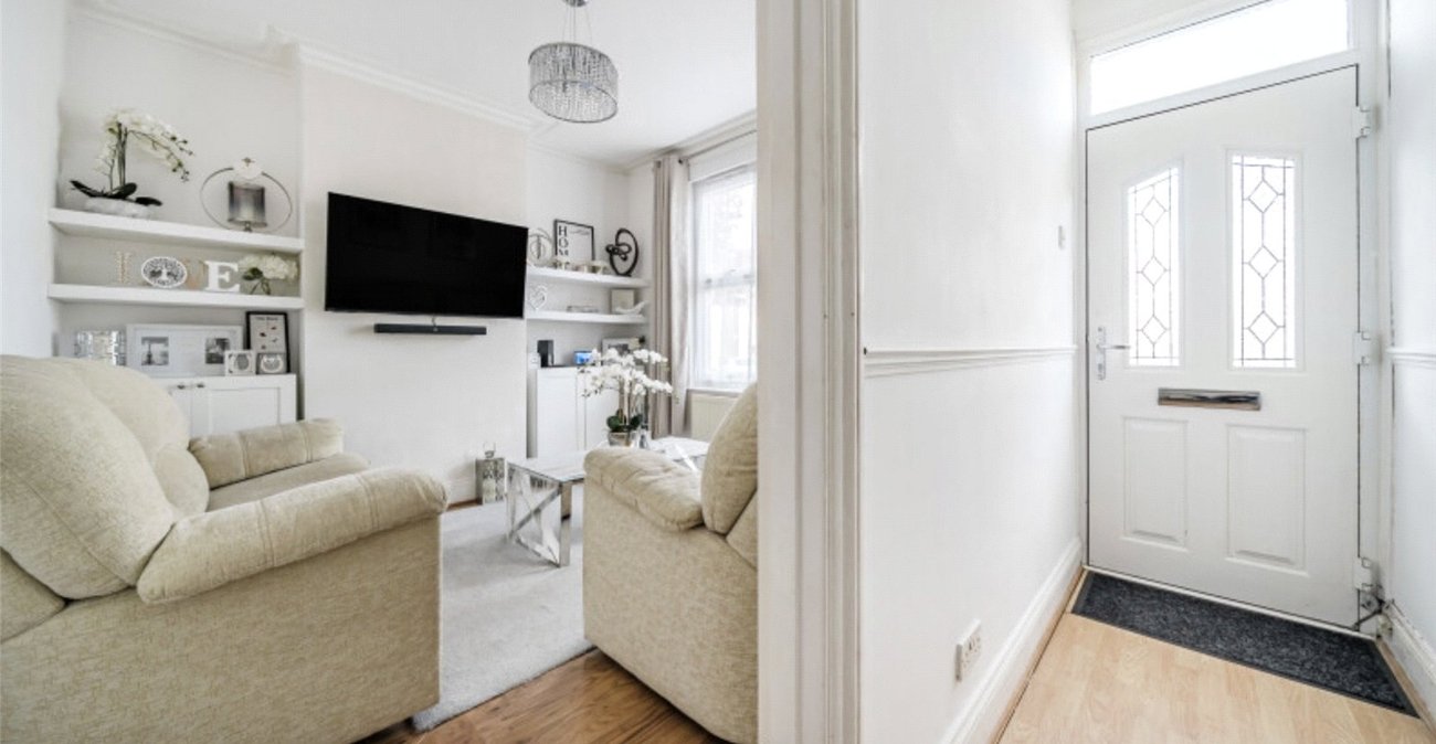 2 bedroom house for sale in Erith | Robinson Jackson
