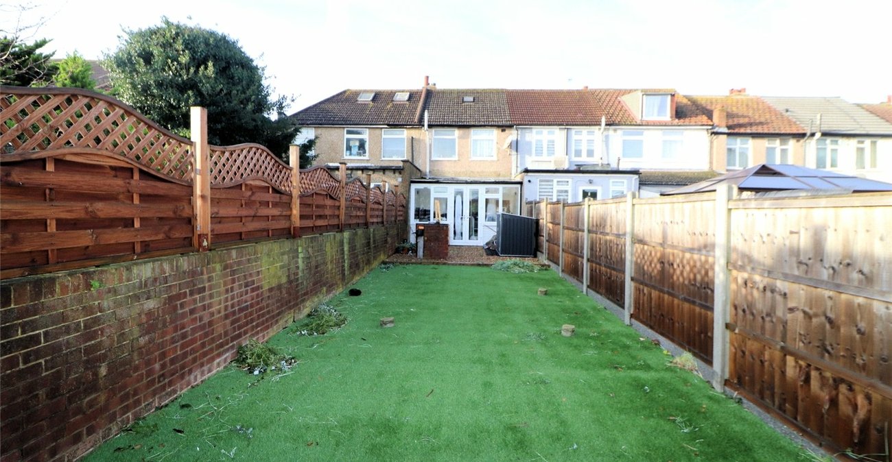 2 bedroom house for sale in Erith | Robinson Jackson