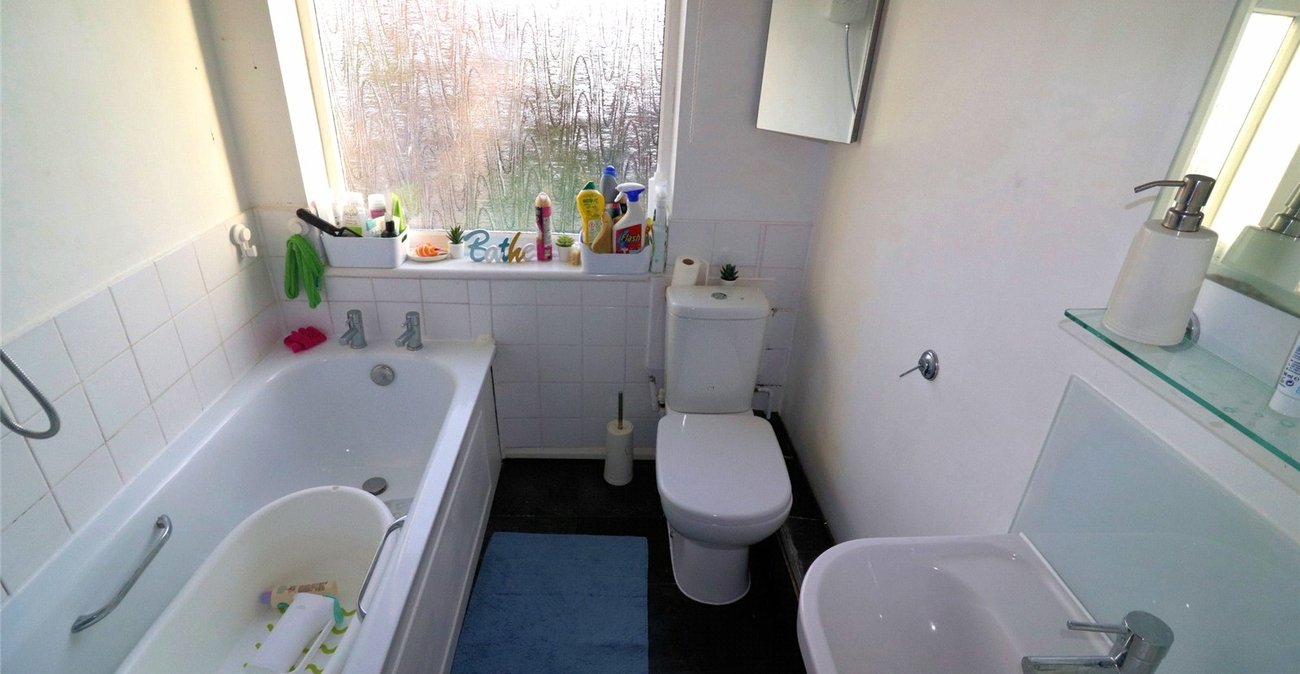 2 bedroom house for sale in Erith | Robinson Jackson