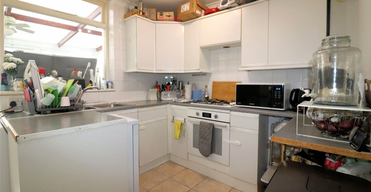 2 bedroom house for sale in Erith | Robinson Jackson