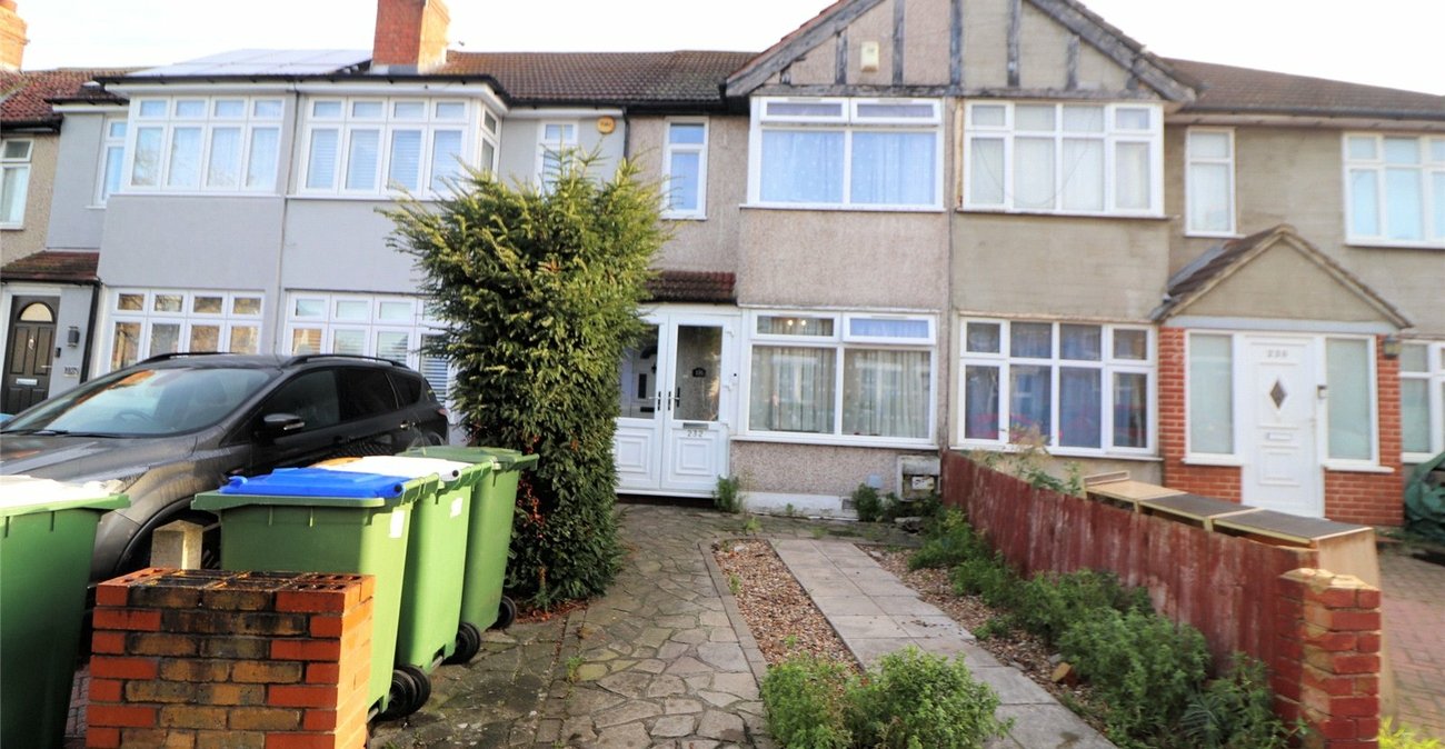 2 bedroom house for sale in Erith | Robinson Jackson