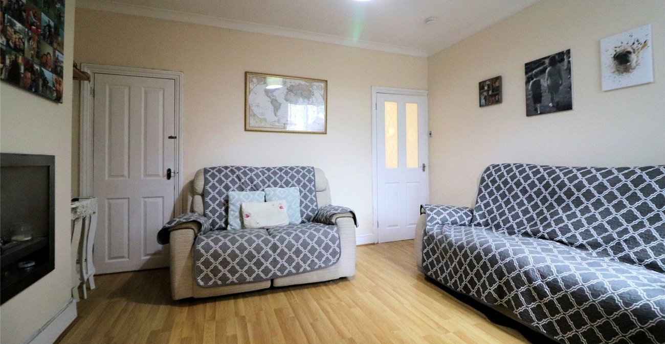 3 bedroom house for sale in Erith | Robinson Jackson