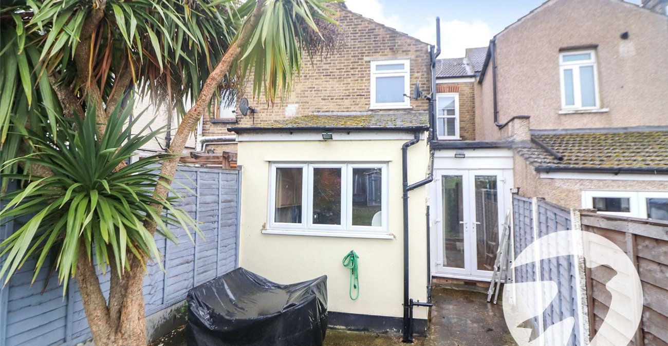 2 bedroom house for sale in Northumberland Heath | Robinson Jackson