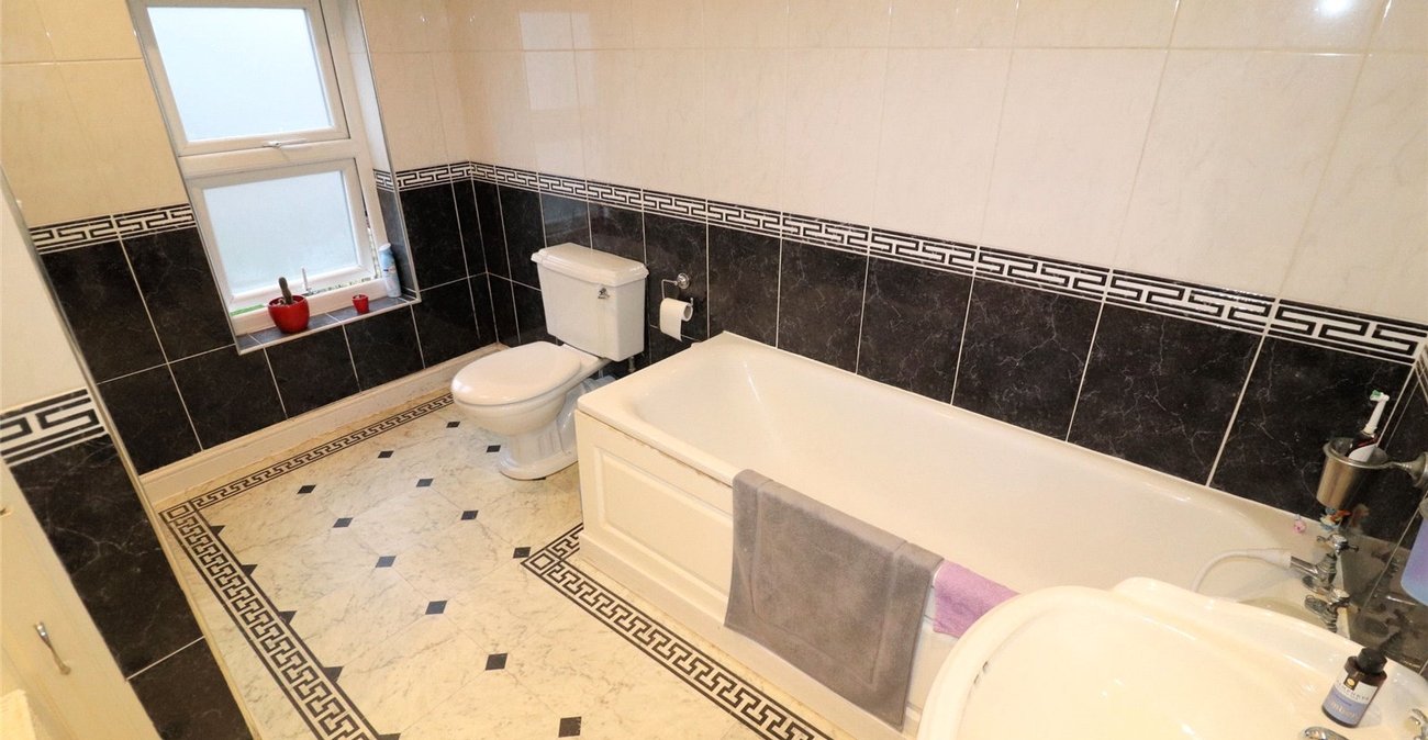 3 bedroom house for sale in Northumberland Heath | Robinson Jackson