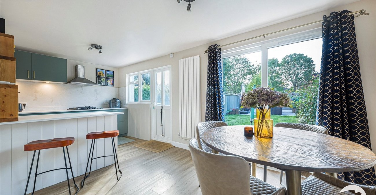 4 bedroom house for sale in London | Robinson Jackson