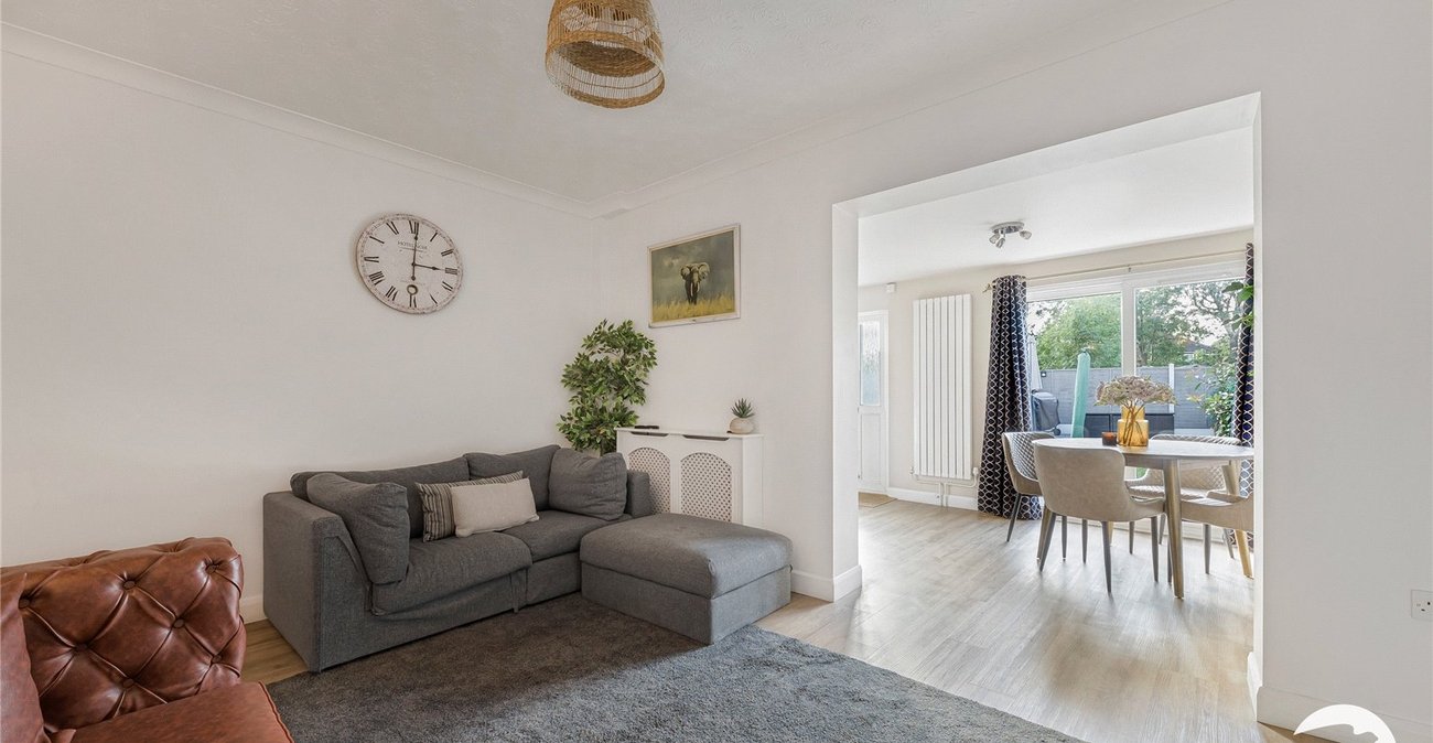 4 bedroom house for sale in London | Robinson Jackson