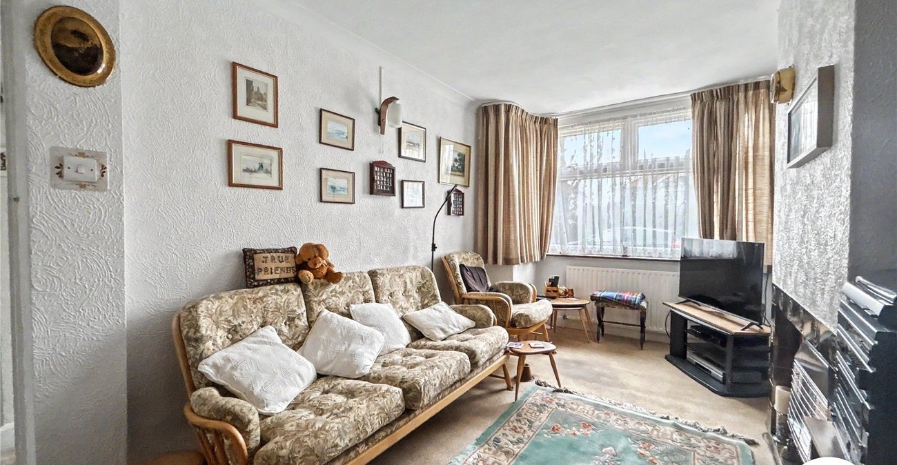3 bedroom house for sale in Sidcup | Robinson Jackson