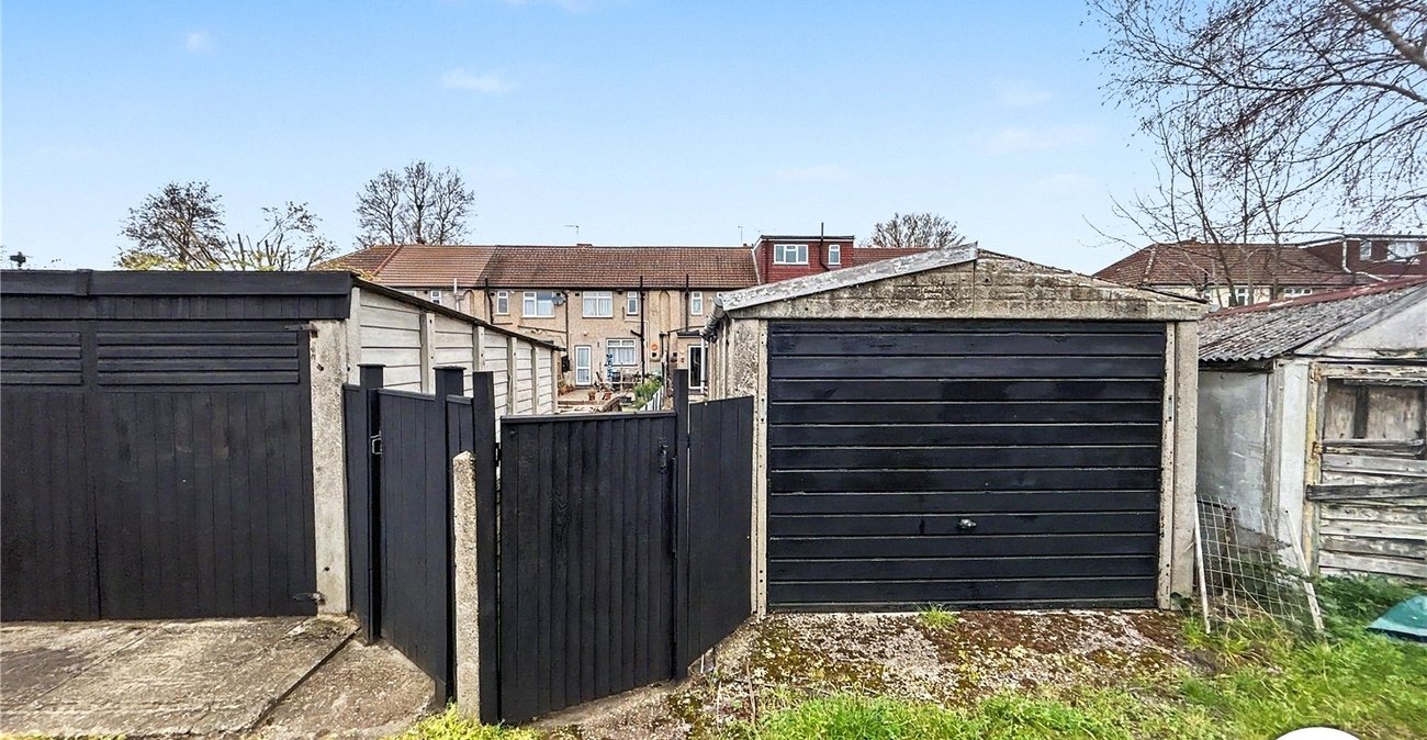 3 bedroom house for sale in Sidcup | Robinson Jackson