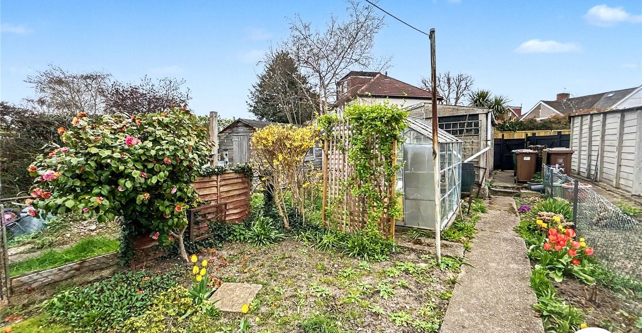 3 bedroom house for sale in Sidcup | Robinson Jackson