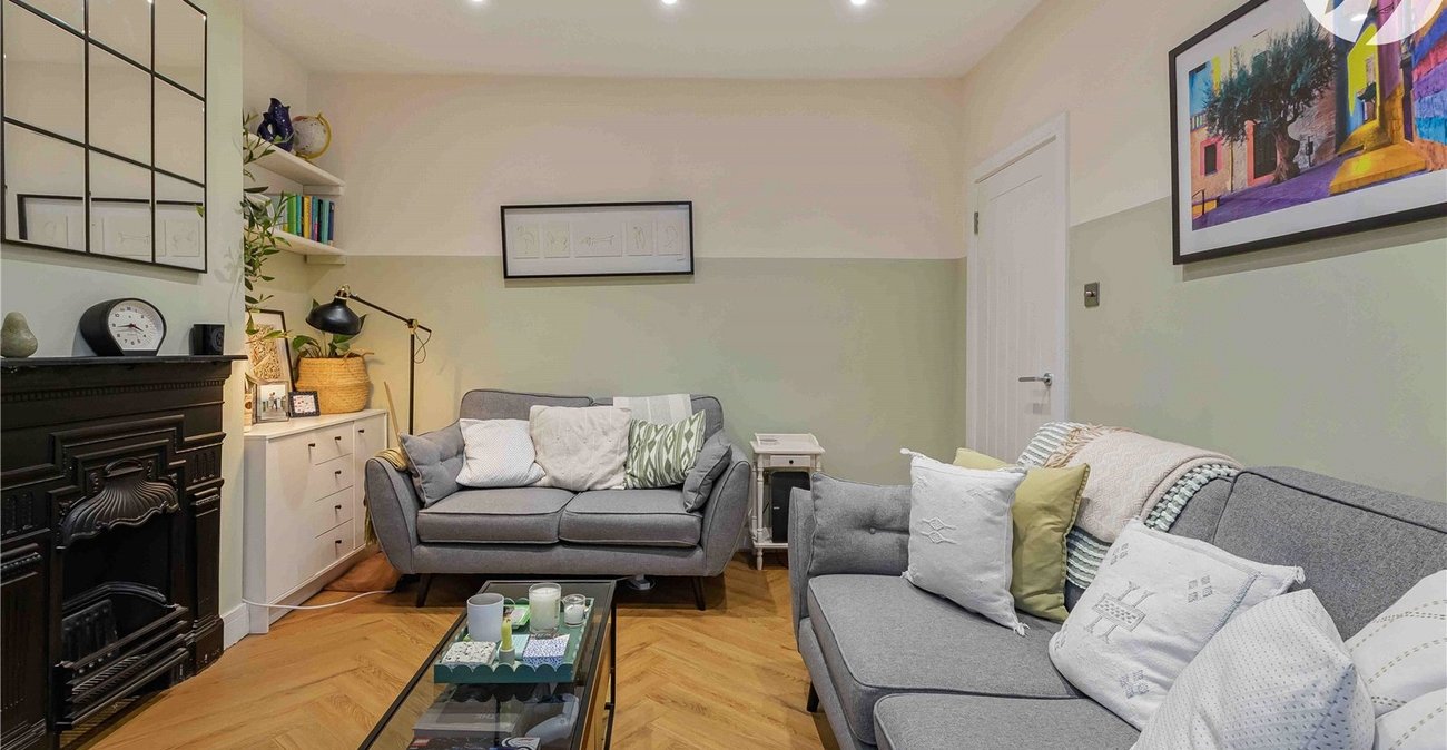 3 bedroom house for sale in Woolwich | Robinson Jackson